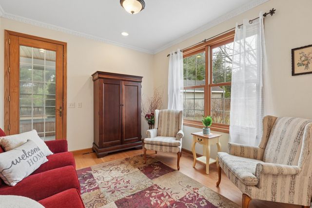 287 Plainview Drive, River Falls, WI 54022