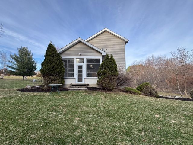 287 Plainview Drive, River Falls, WI 54022