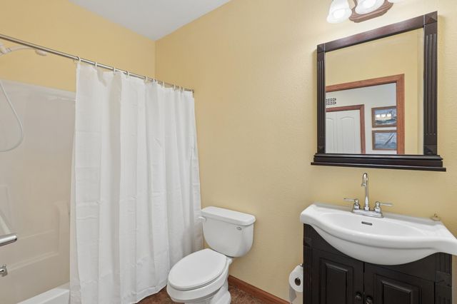 287 Plainview Drive, River Falls, WI 54022