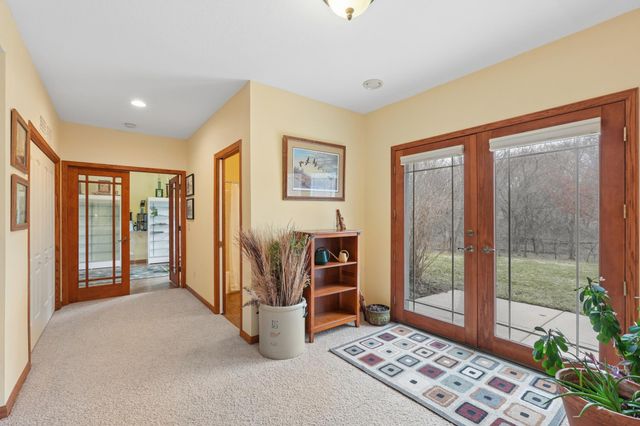 287 Plainview Drive, River Falls, WI 54022