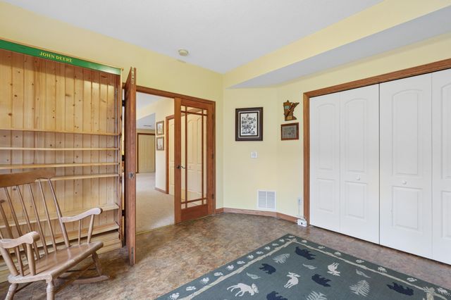 287 Plainview Drive, River Falls, WI 54022