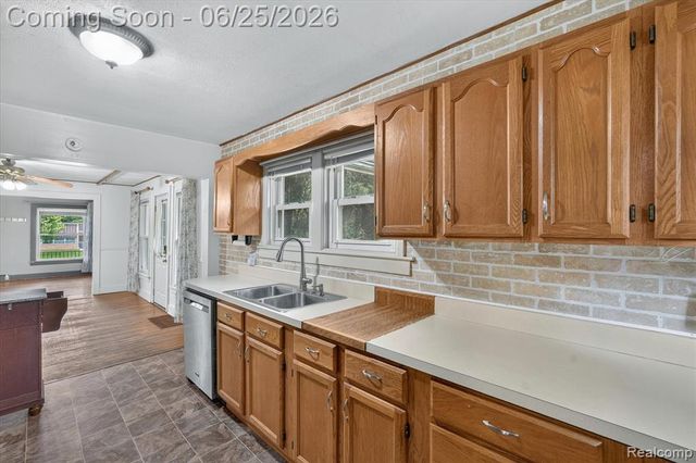 4110 Ogema Avenue, Flint, MI 48507