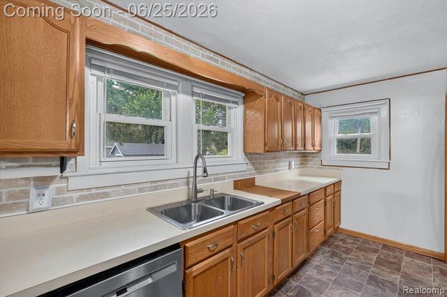 4110 Ogema Avenue, Flint, MI 48507