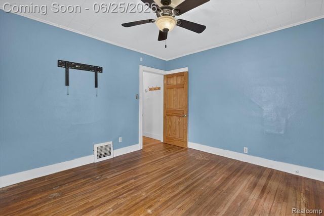 4110 Ogema Avenue, Flint, MI 48507