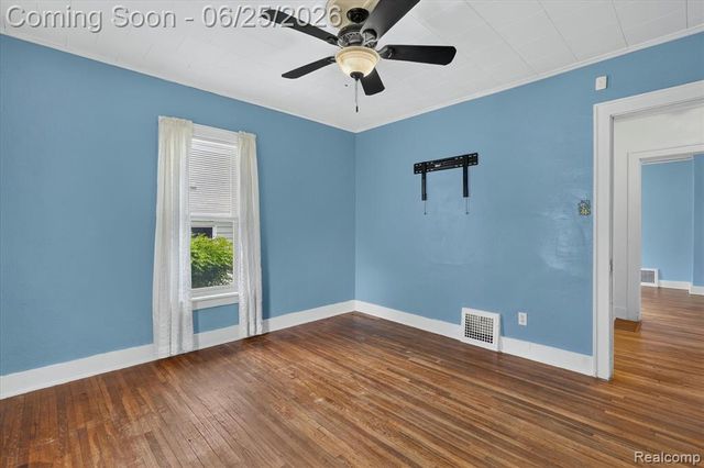 4110 Ogema Avenue, Flint, MI 48507