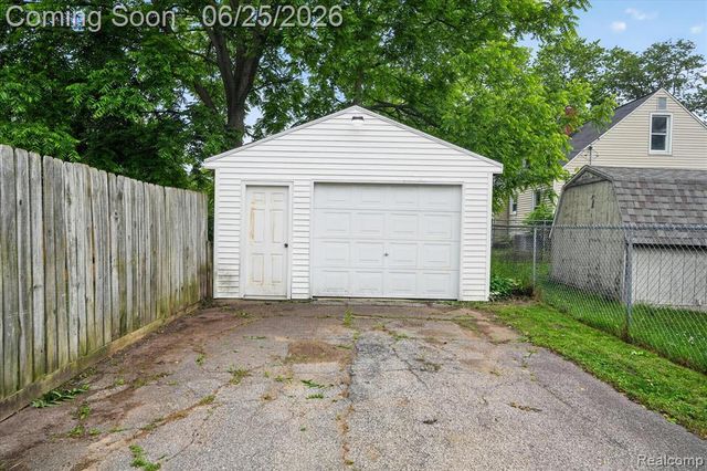 4110 Ogema Avenue, Flint, MI 48507