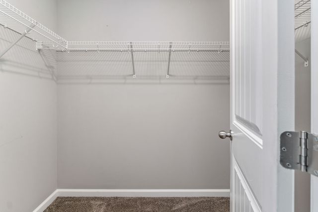 218 Woodland Valley Ln, Clarksville, TN 37040