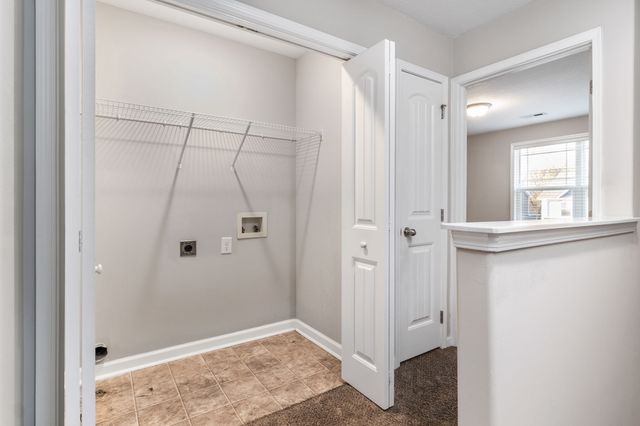 218 Woodland Valley Ln, Clarksville, TN 37040