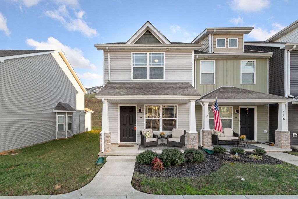 218 Woodland Valley Ln, Clarksville, TN 37040