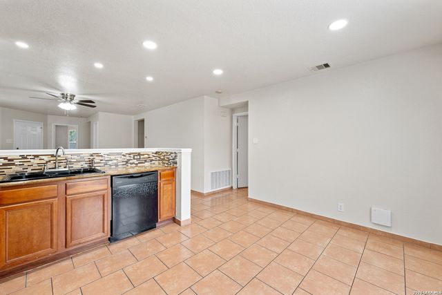 6627 Arbor Farm, San Antonio, TX 78239