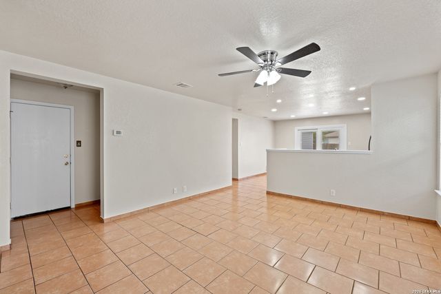 6627 Arbor Farm, San Antonio, TX 78239