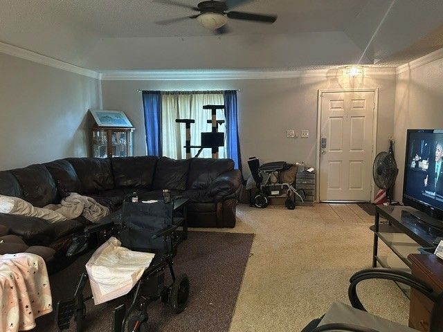 6944 Bentley Avenue, Fort Worth, TX 76137