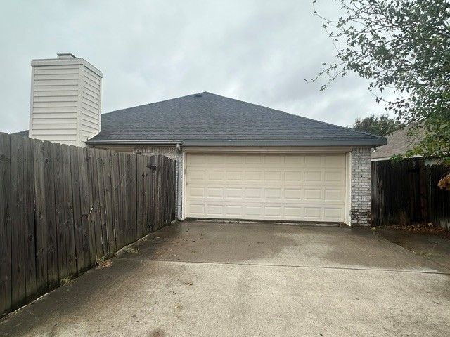 6944 Bentley Avenue, Fort Worth, TX 76137