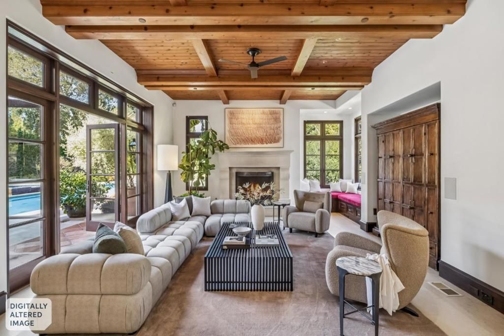 Image 17 of property listing at 2 Somerset Lane, Atherton, CA 94027