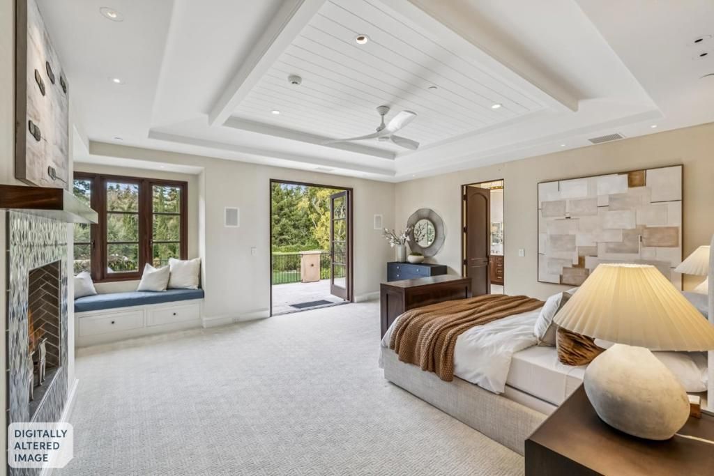 Image 23 of property listing at 2 Somerset Lane, Atherton, CA 94027