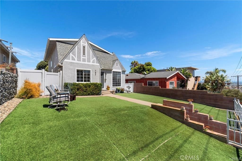 Image 3 of property listing at 752 W 23rd, San Pedro, CA 90731