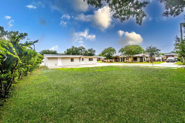 1006 Franklin Ave, Houma, LA 70360