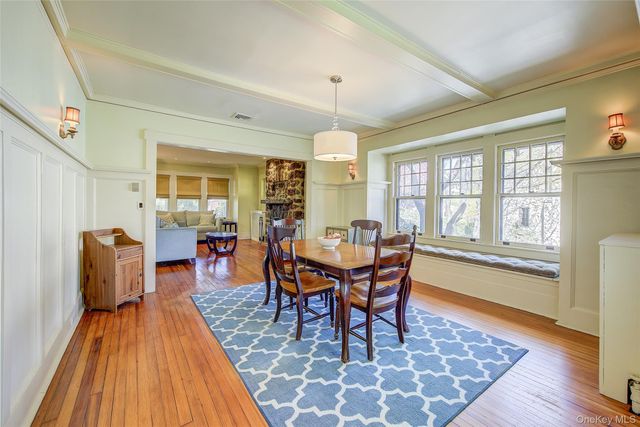 78 Hickory Grove Drive W, Larchmont, NY 10538