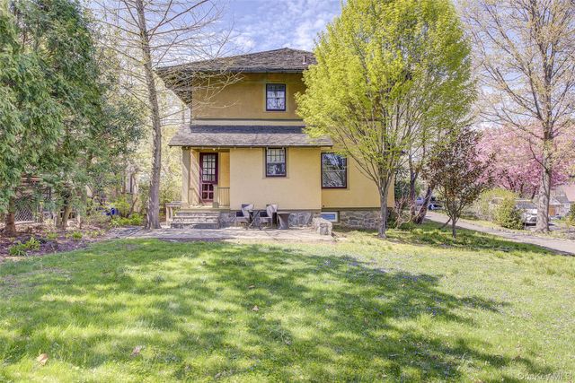 78 Hickory Grove Drive W, Larchmont, NY 10538