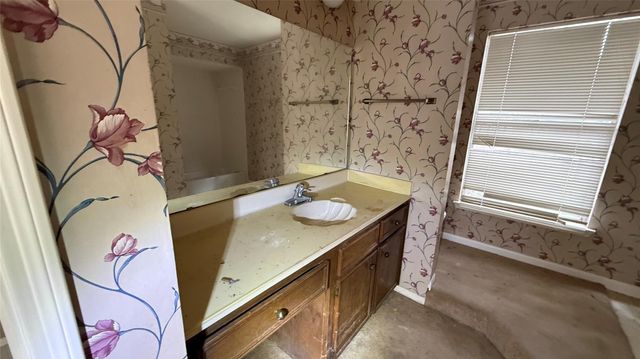 4227 Willow Beach Drive, Houston, TX 77072