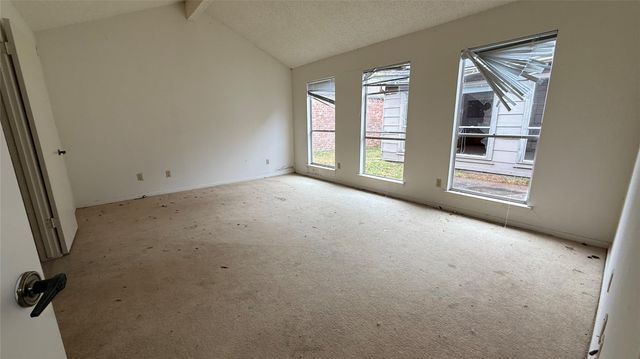 4227 Willow Beach Drive, Houston, TX 77072