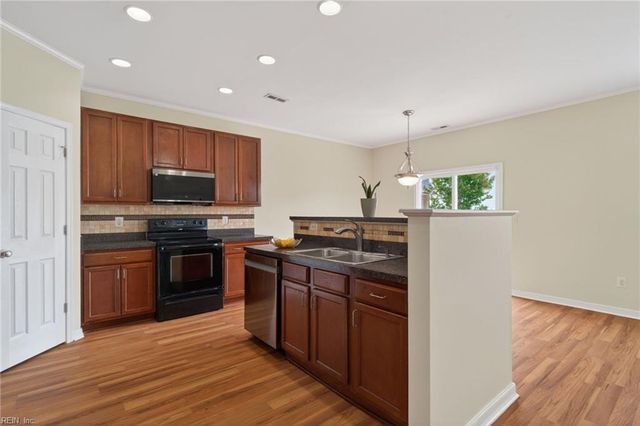 114 Cotswold CT, Williamsburg, VA 23185