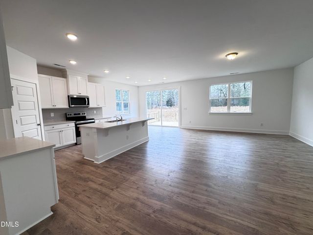 60 Seagrass Landing, Lillington, NC 27546