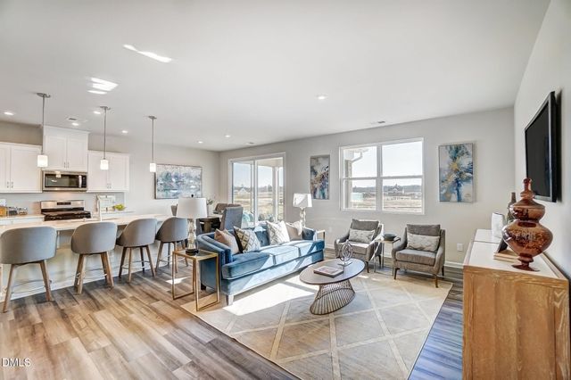 60 Seagrass Landing, Lillington, NC 27546