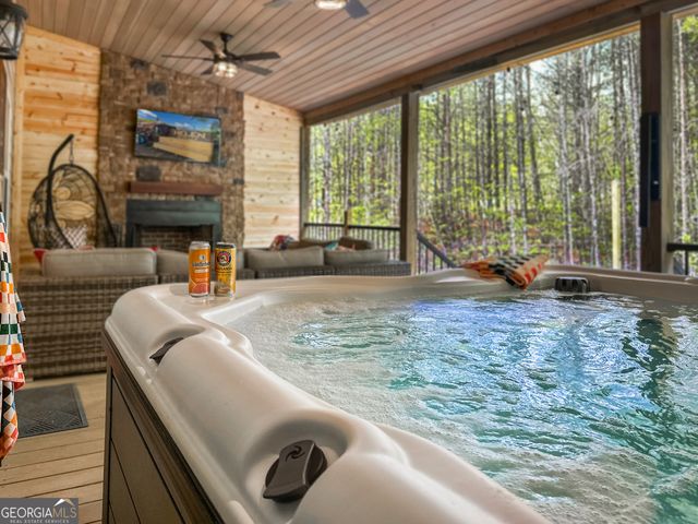 242 Sportarten Strasse, Helen, GA 30545
