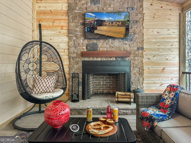 242 Sportarten Strasse, Helen, GA 30545