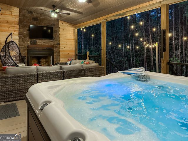 242 Sportarten Strasse, Helen, GA 30545