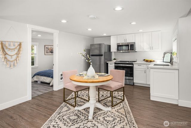 11438 99th Place NE, Kirkland, WA 98033