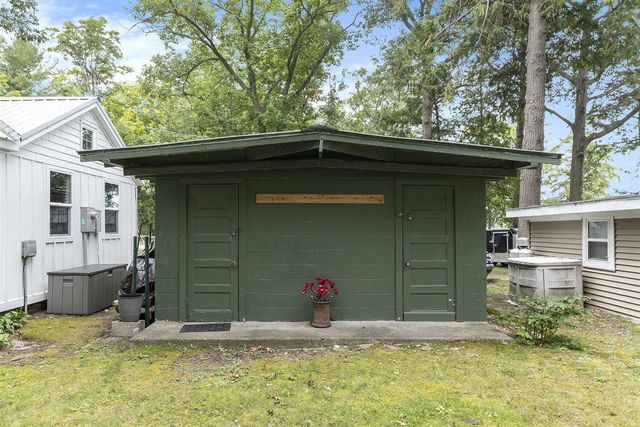 8124 Deadstream Road 7, Honor, MI 49640