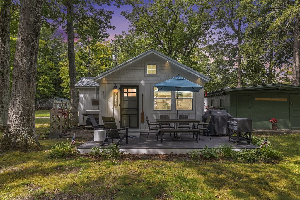 8124 Deadstream Road 7, Honor, MI 49640