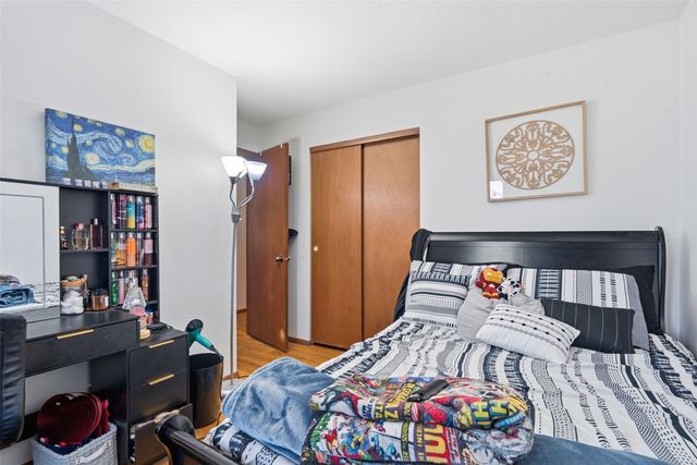 159 Crestridge Drive NW, Cedar Rapids, IA 52405