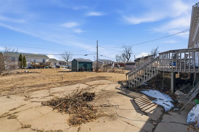 159 Crestridge Drive NW, Cedar Rapids, IA 52405