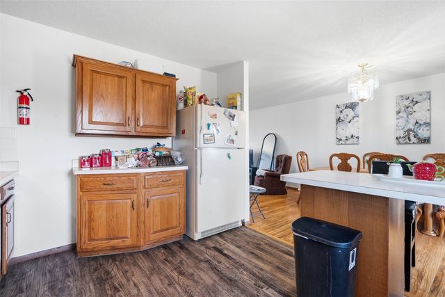 159 Crestridge Drive NW, Cedar Rapids, IA 52405