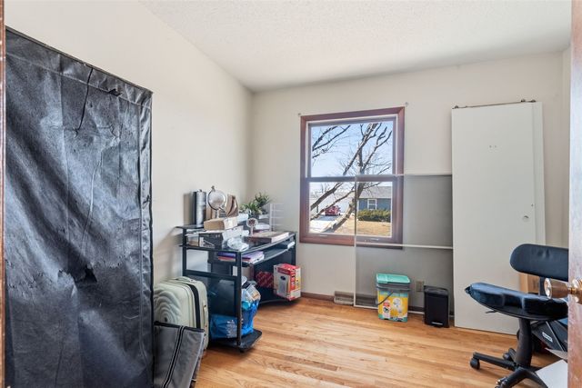 159 Crestridge Drive NW, Cedar Rapids, IA 52405