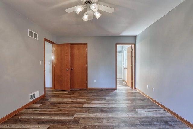 419 Majeskie DRIVE, Pewaukee, WI 53072