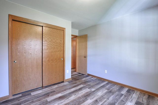 419 Majeskie DRIVE, Pewaukee, WI 53072