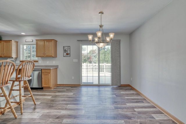 419 Majeskie DRIVE, Pewaukee, WI 53072