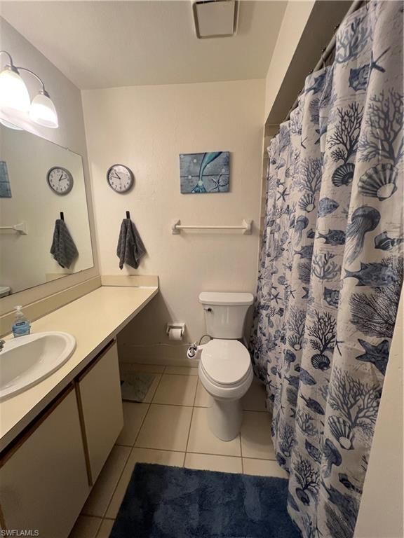 Image 11 of property listing at 4513 SW 8th CT 109, Cape Coral, FL 33914