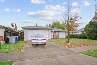 1375 Loughborough Dr, Merced, CA 95348