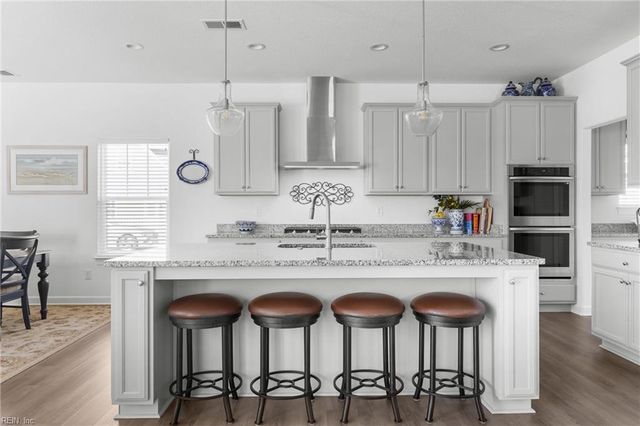 206 Ryker RD E, Moyock, NC 27958