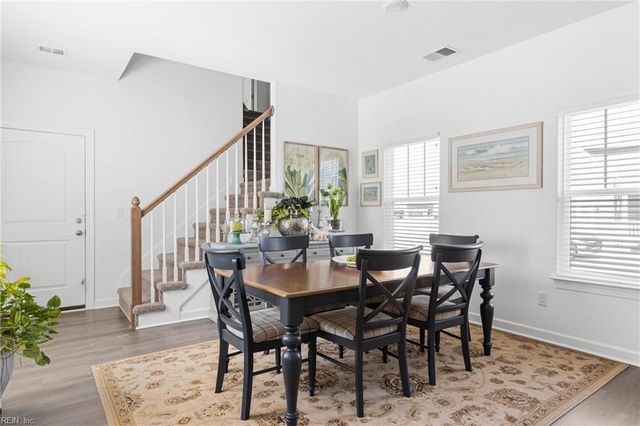 206 Ryker RD E, Moyock, NC 27958