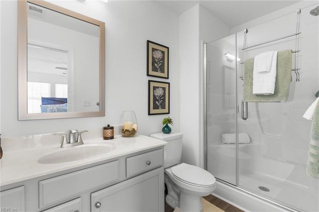 206 Ryker RD E, Moyock, NC 27958