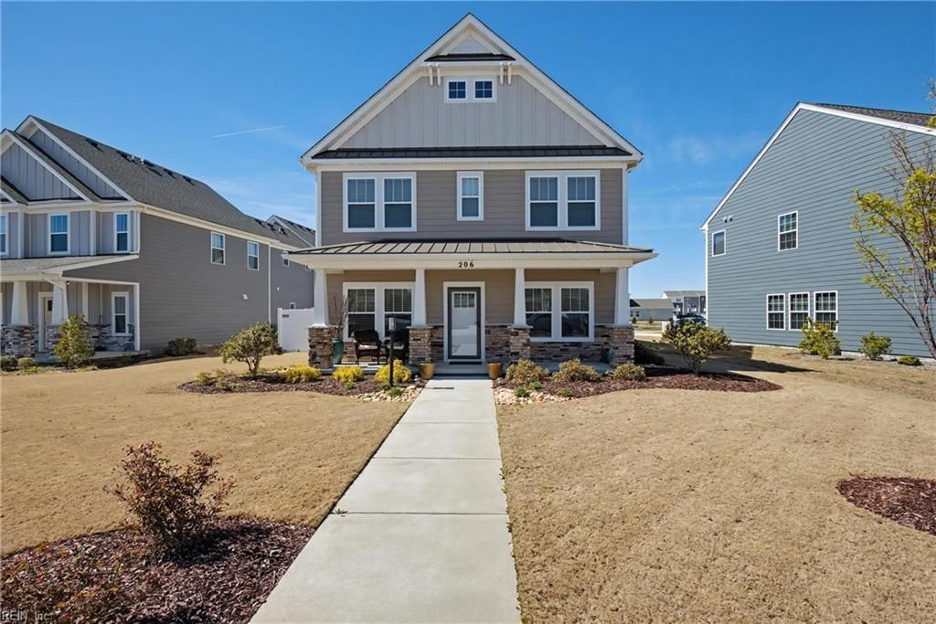 206 Ryker RD E, Moyock, NC 27958