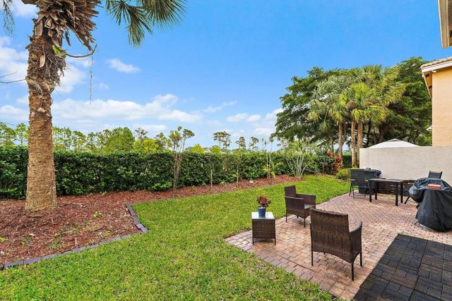 5023 Starblaze Drive, Greenacres, FL 33463