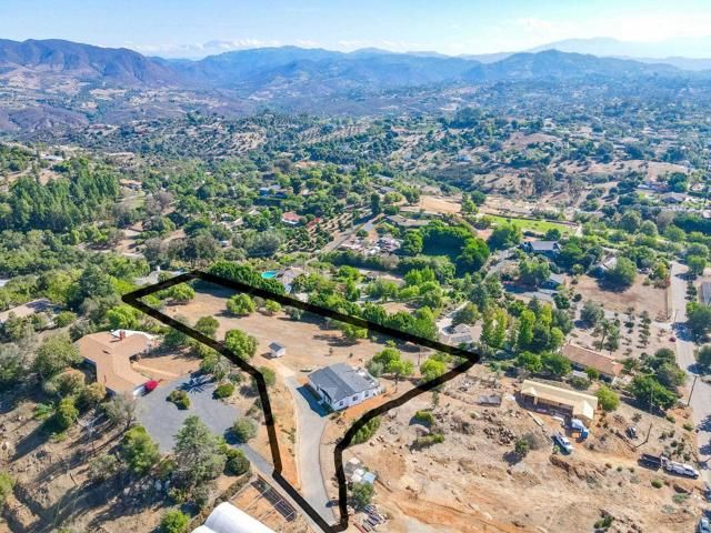 812 Quail Hill, Fallbrook, CA 92028