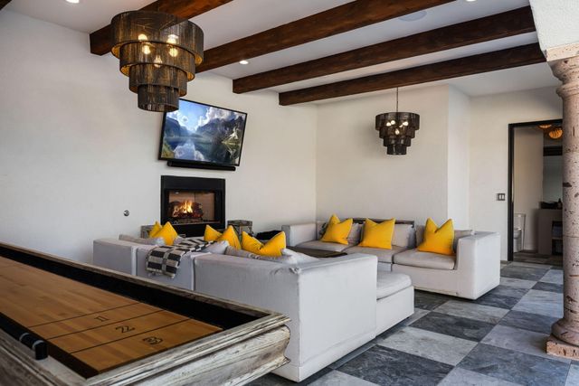 9400 Elena Drive NE, Albuquerque, NM 87122
